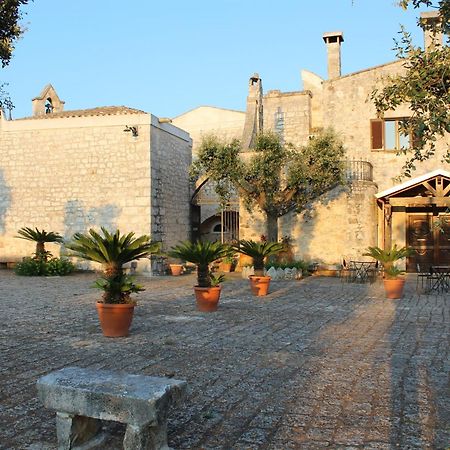 Masseria Tolla Остуні Екстер'єр фото