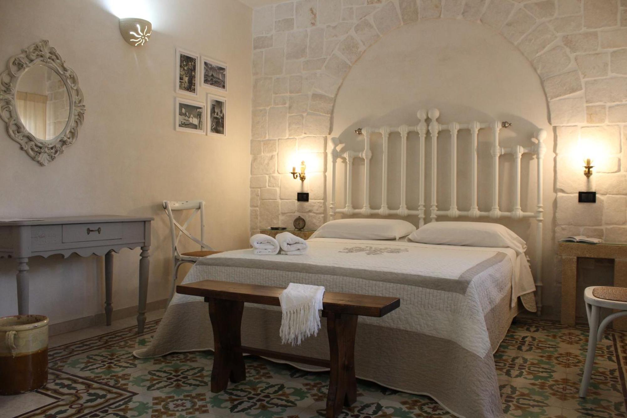 Masseria Tolla Остуні Екстер'єр фото