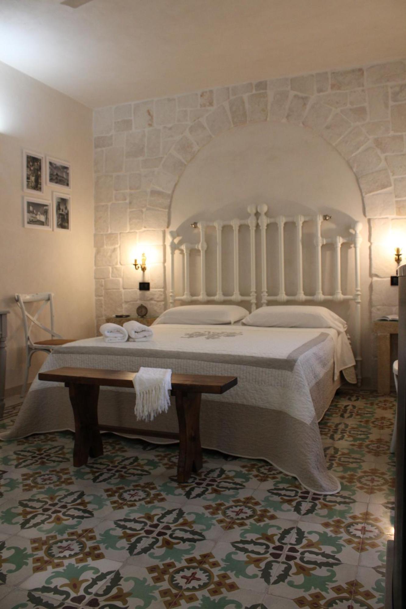 Masseria Tolla Остуні Екстер'єр фото