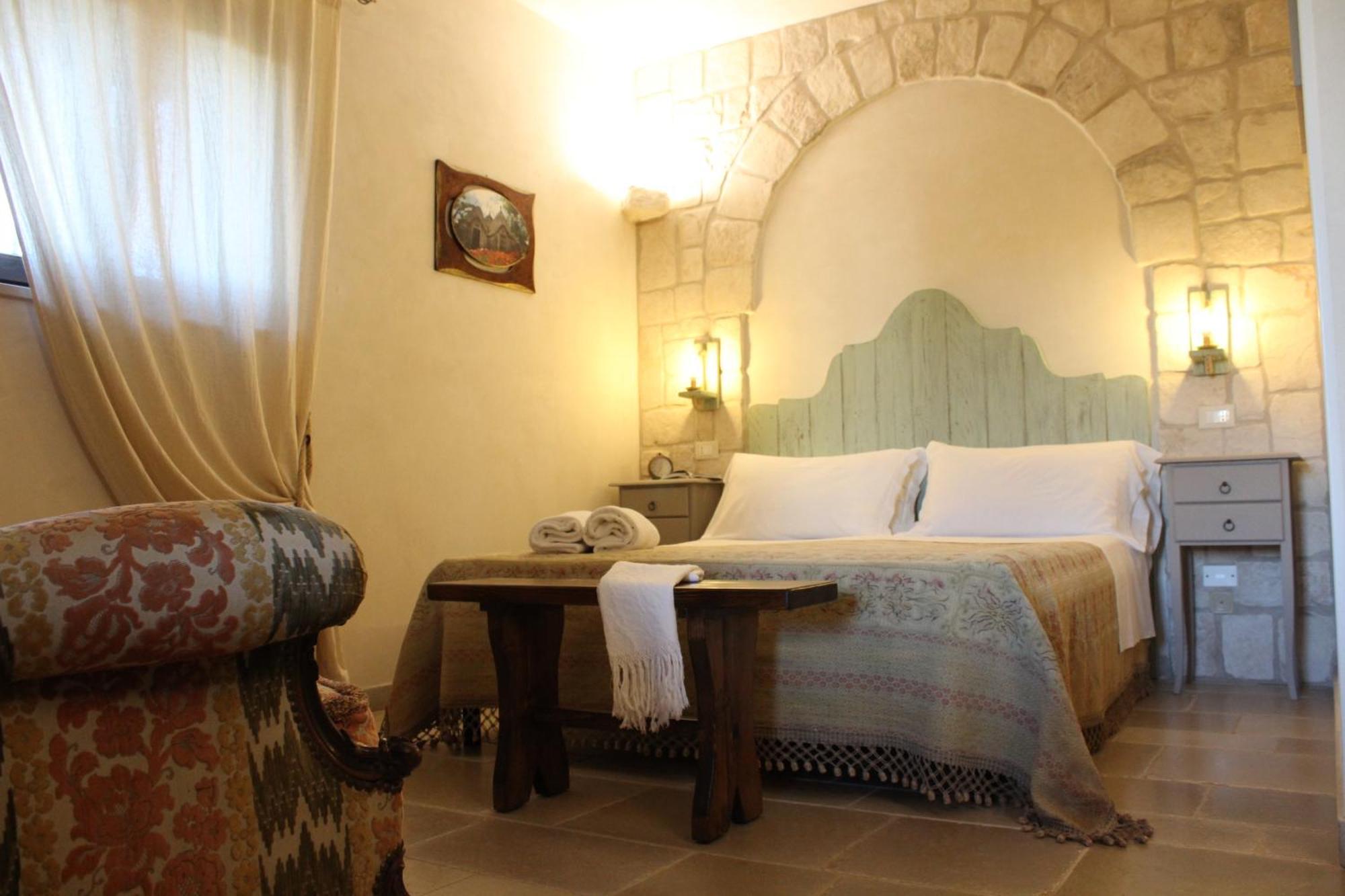Masseria Tolla Остуні Екстер'єр фото