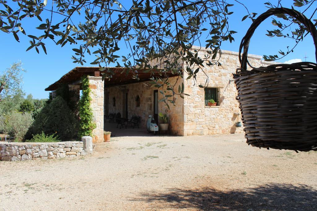Masseria Tolla Остуні Екстер'єр фото